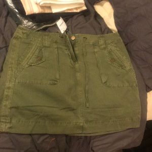 Mini cargo skirt NWT. Very cute!